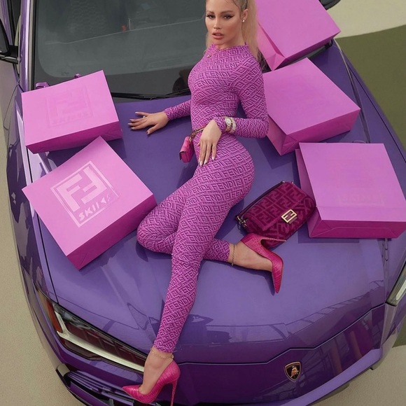 New Fendi x Skims Crew Neck Full Onesie Jumpsuit size Large (Limited Edition) - Picture 3 of 4